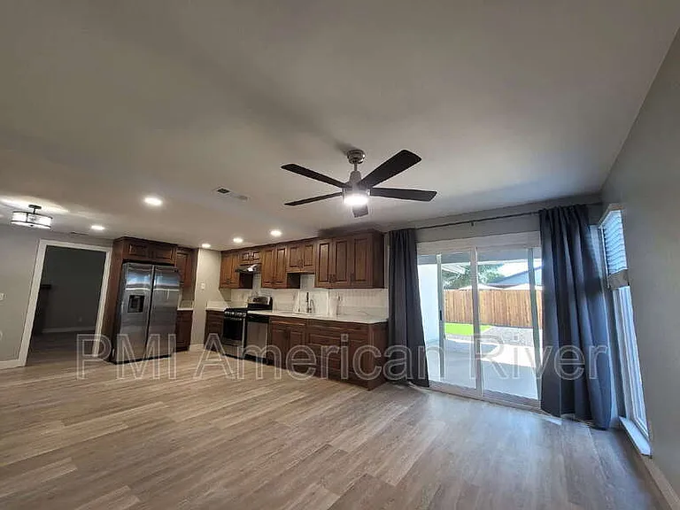 9275 Defiance Cir — Photo 3