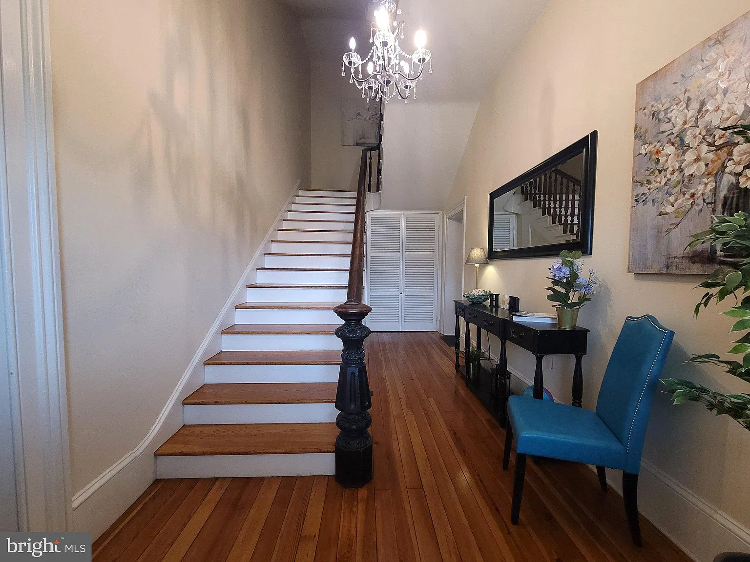 447 N Loudoun St — Photo 4
