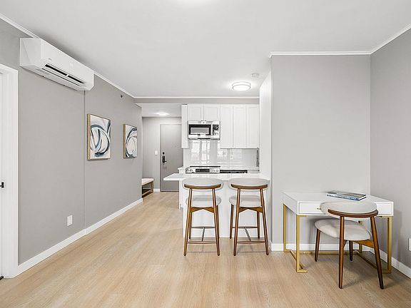 4th image of 537 Brooklyn Ave #5A