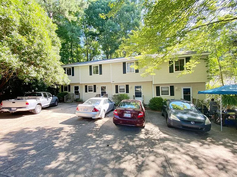 908 Hearthridge Ct #B — Photo 1