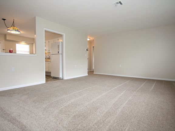3rd image of 463D Portsmouth Drive #1004