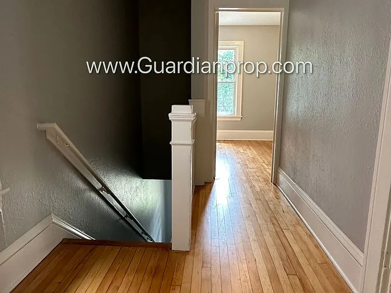 2316-2318 Harriet Avenue S — Photo 17