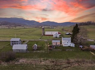 3171 W End Rd, Tazewell, VA 24651