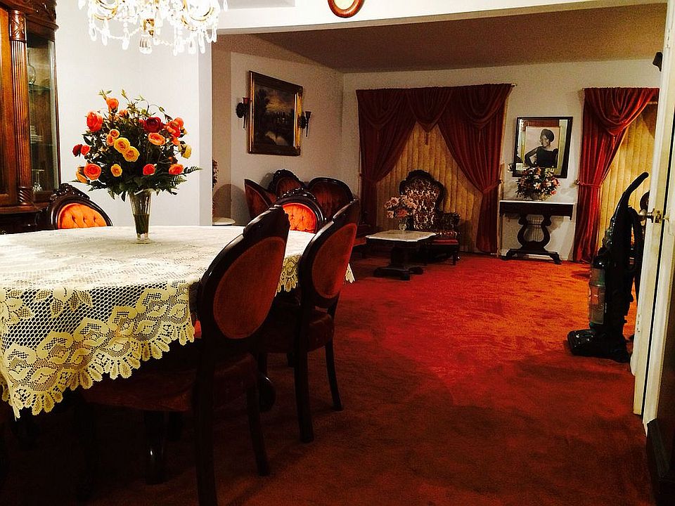 Dinning/living combo 