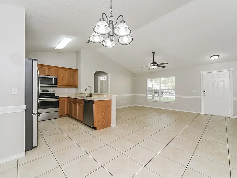 926 Willow Run St — Photo 6