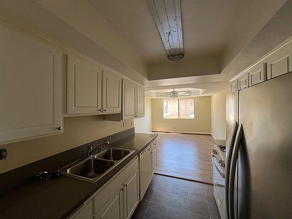 3rd image of 301 E Verdugo Ave #208
