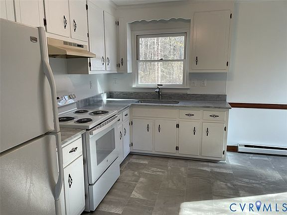 5th image of 317 N Snead St