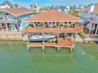 1319 Maui Dr, Tiki Island, TX, 77554