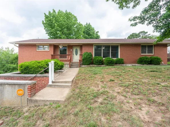 2 Lucas Dr, Crystal City, MO 63019