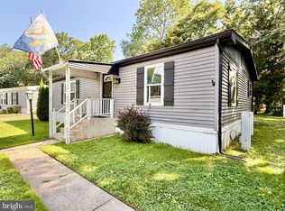 26 Cedarwood Dr, Elmer, NJ 08318