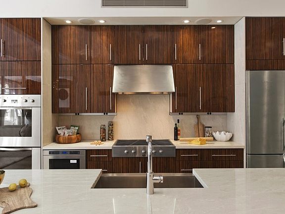 4th image of 42 Ann St APT 6