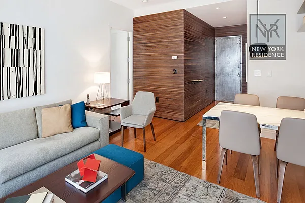 Sold by New York Residence | media 3
