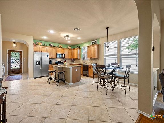 3rd image of 208 Birch Dr