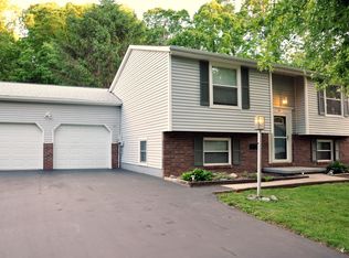 24 Clovernook Dr, Arden, NC 28704