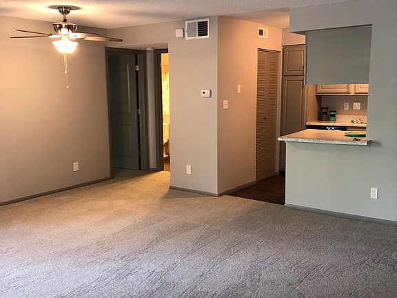 4th image of 12533 Lighthouse Way Dr APT B