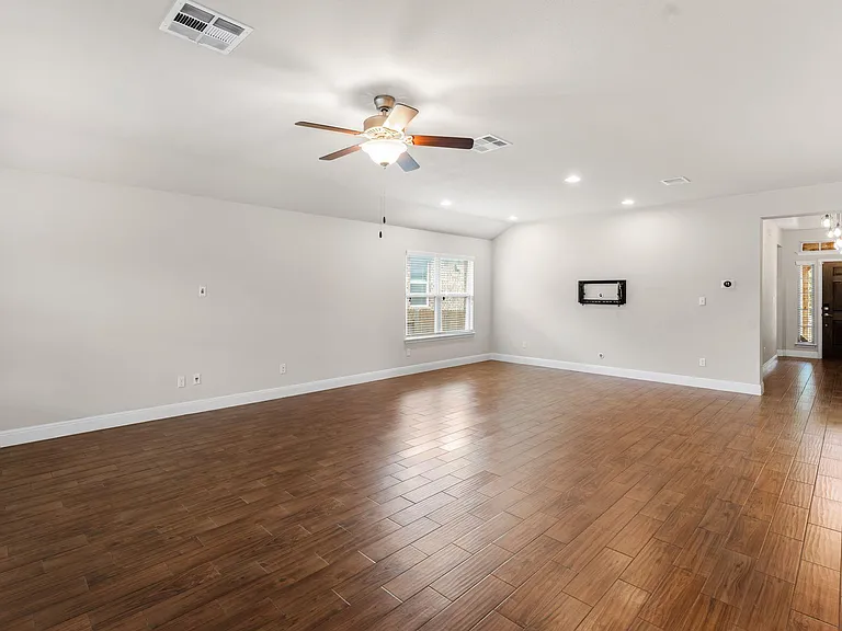 1104 Chad Dr — Photo 19