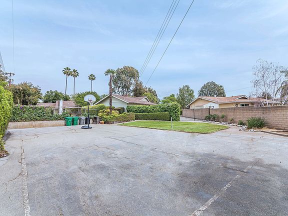 4th image of 1206 Deventer Dr