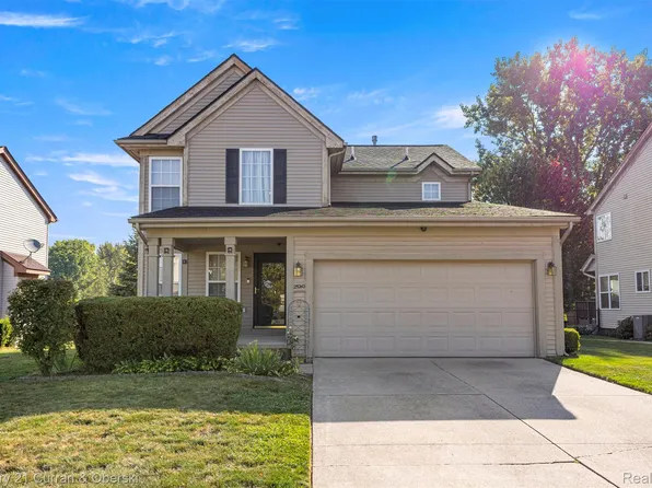 25240 Constitution Ave, Warren, MI 48089