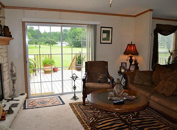 4th image of 755 County Road 2050