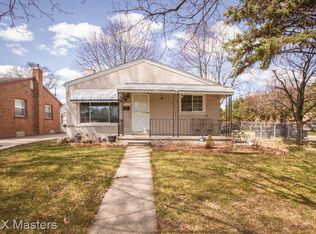 7512 Trafalgar St, Taylor, MI 48180
