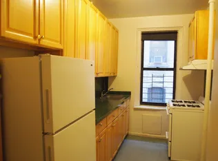 2438 Morris Avenue 6A image 1 of 3