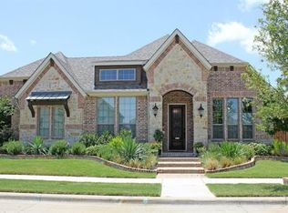 1110 Blue Lake Blvd, Arlington, TX 76005