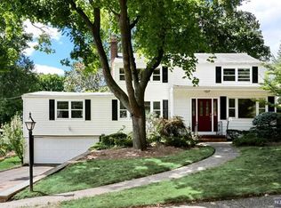 227 Greenway Ter, River Edge, NJ 07661