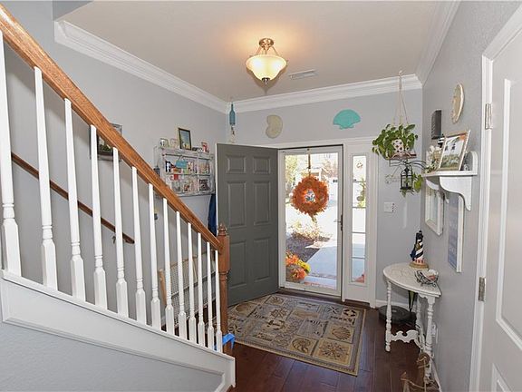 2nd image of 1125 Chatham Ln