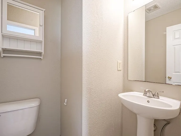 10155 Holly Berry Cir — Photo 9