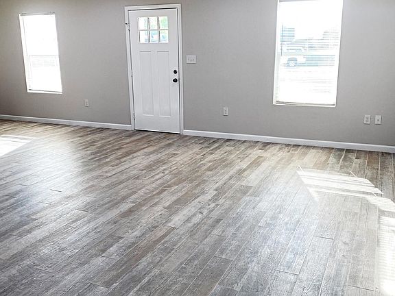 2nd image of 390 Bower Dr