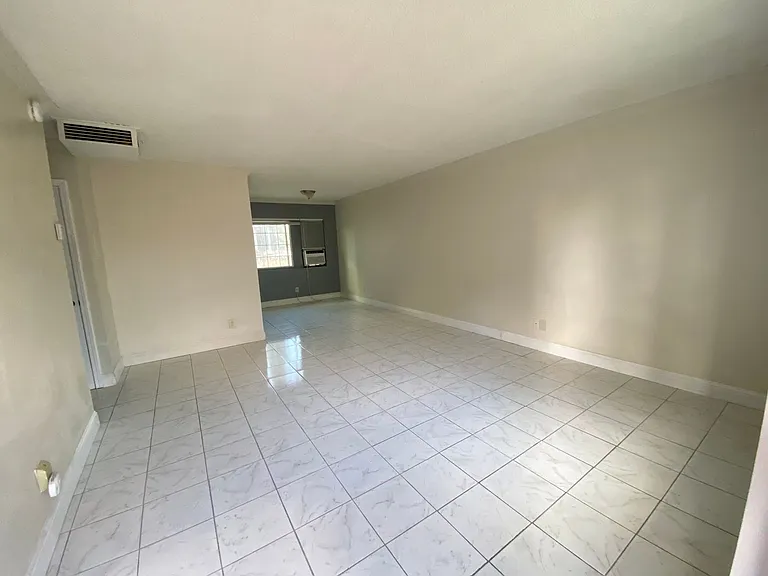 412 Ford St — Photo 5