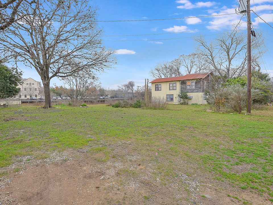 1st image of 301 Yoalana St
