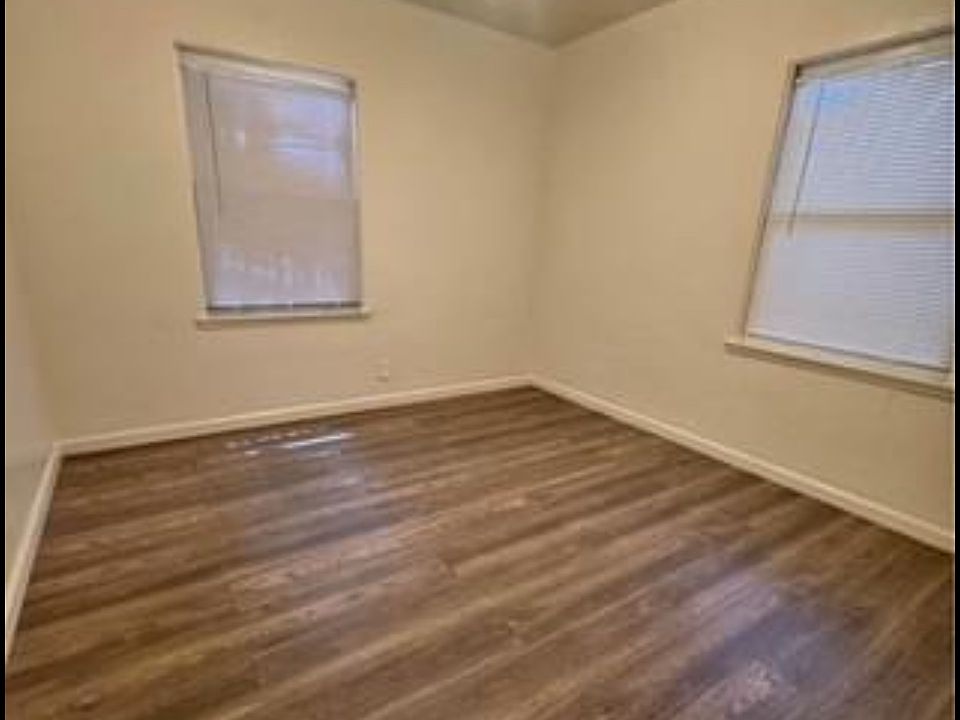 2nd image of 120 El Tejon Ave #A