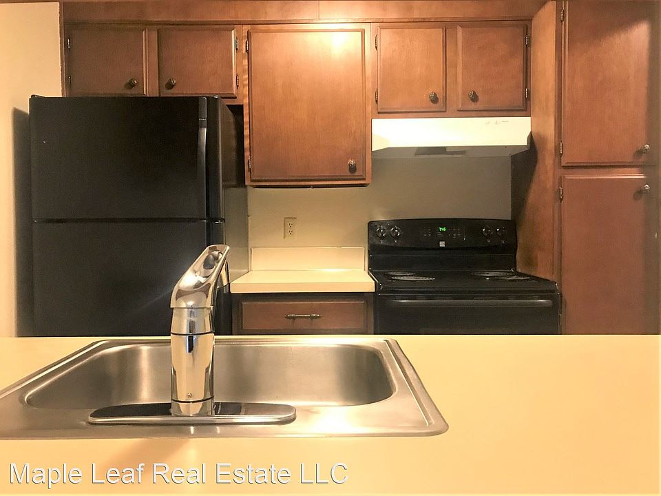 1st image of 1500 NE 171st St S #103