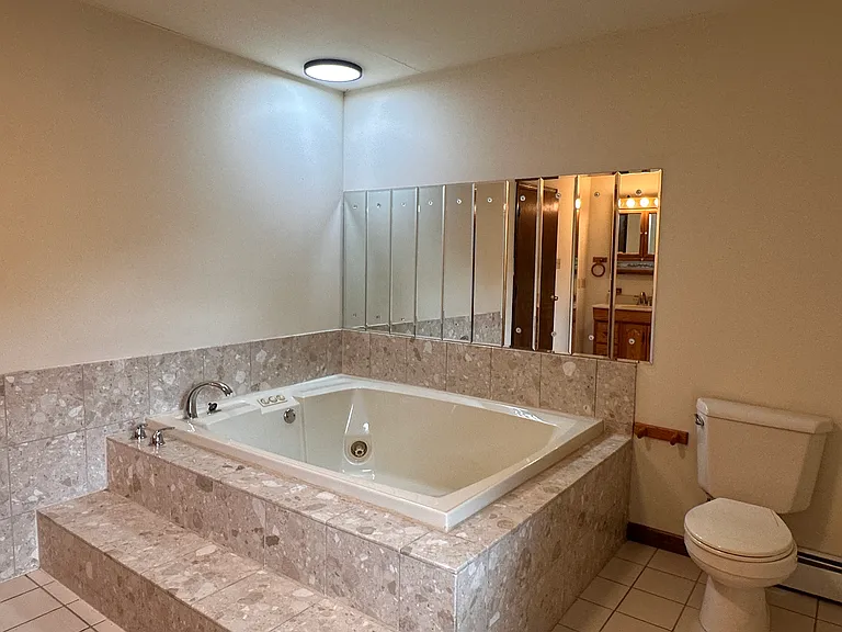 411 Marion St — Photo 11