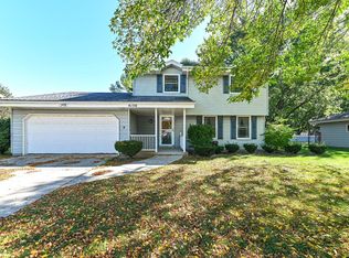 4150 S Adell Ave, New Berlin, WI 53151