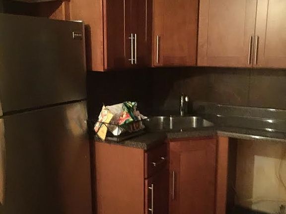 4th image of 61-55 98th St APT 4L