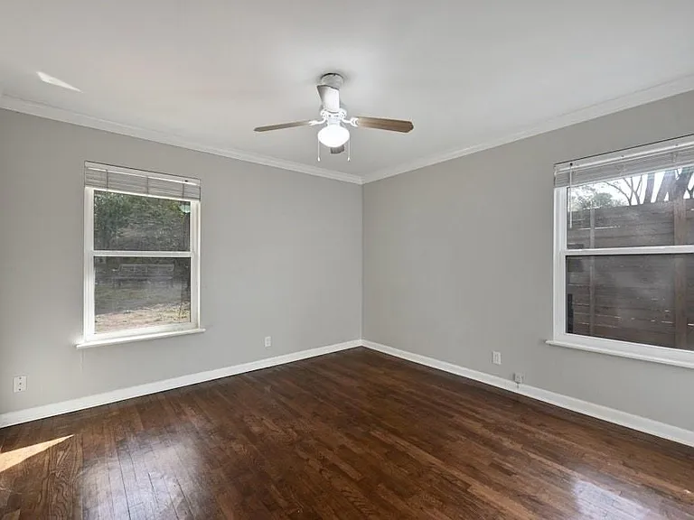 5903 Highland Hills Dr — Photo 23