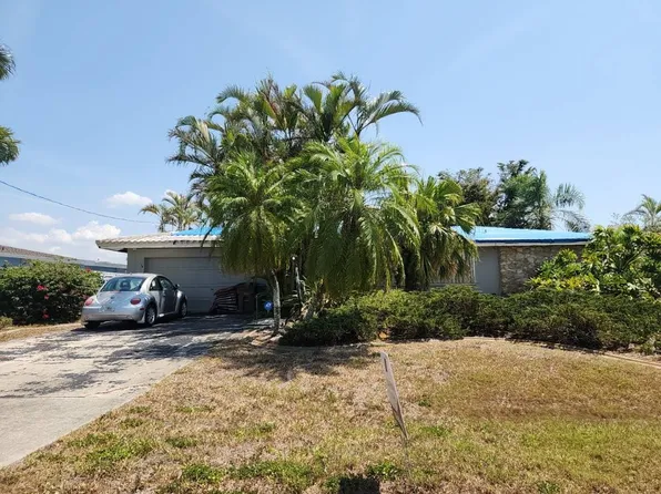 2835 SE 17th Pl, Cape Coral, FL 33904
