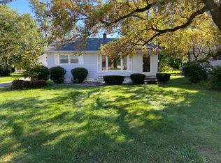 3110 Troy Dr, Troy, MI 48083