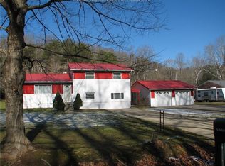 1008 Bills Creek Rd, Winfield, WV 25213