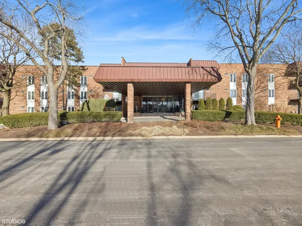 1121 W Ogden Ave APT 353, Naperville, IL 60563