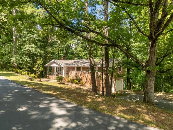 1017 N Sanctuary Rd, Chattanooga, TN 37421