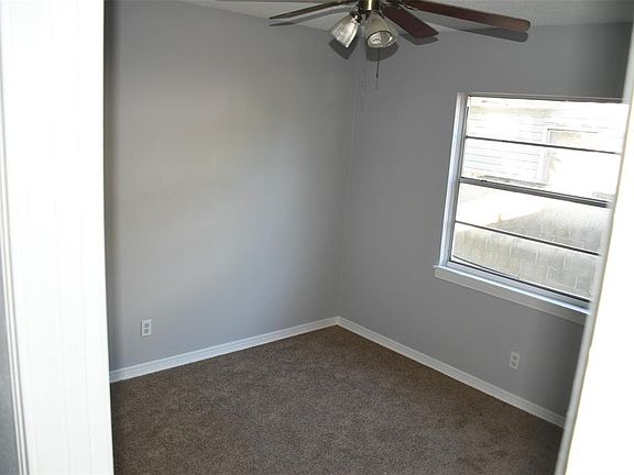 5th image of 2923 Shadow Wood Dr