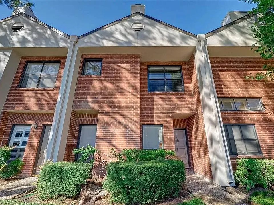 1st image of 2604 Bering Dr