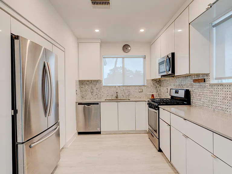7528 Buccaneer Ave — Photo 7
