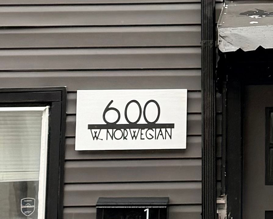 1st image of 600 W Norwegian St #1