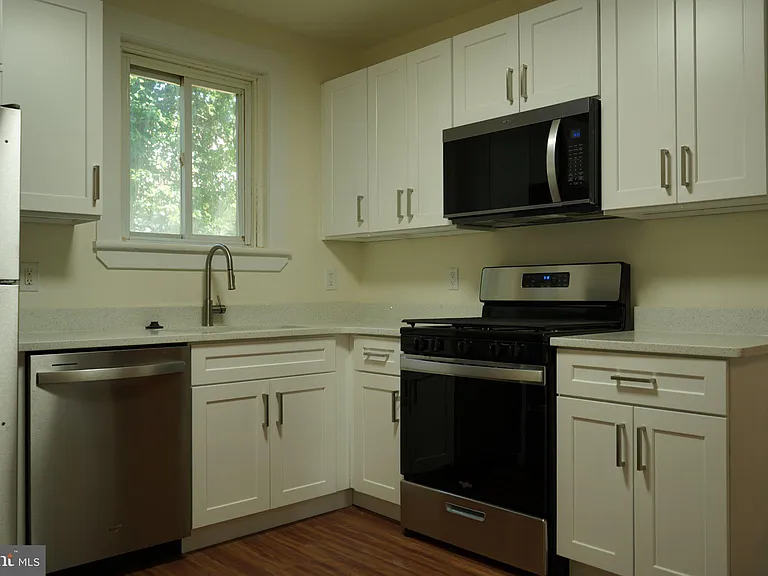 140 S Keswick Ave — Photo 5