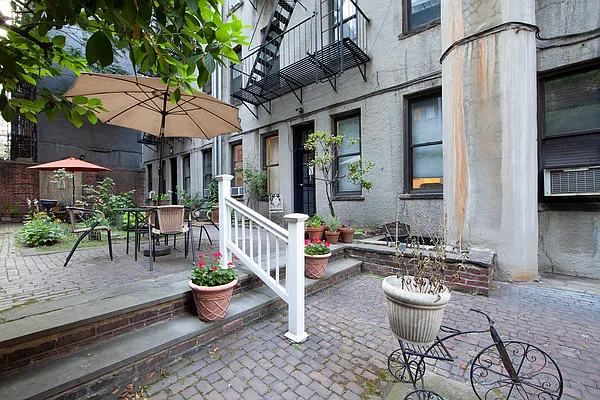 Rented by R New York | media 26