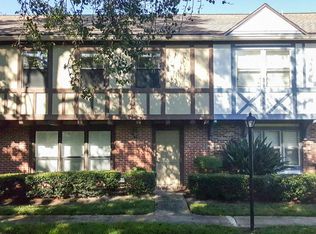 8209 Sutton Pl N, Jacksonville, FL 32217